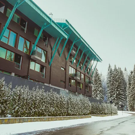 Silver Mountain & Apartmanhotel Brassópojána